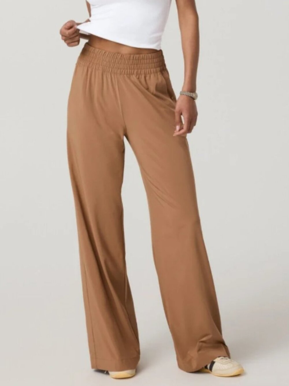 Vuori Villa Wideleg Pant Long Brown Tan High Rise Pull-On Elasticated Sz Medium
